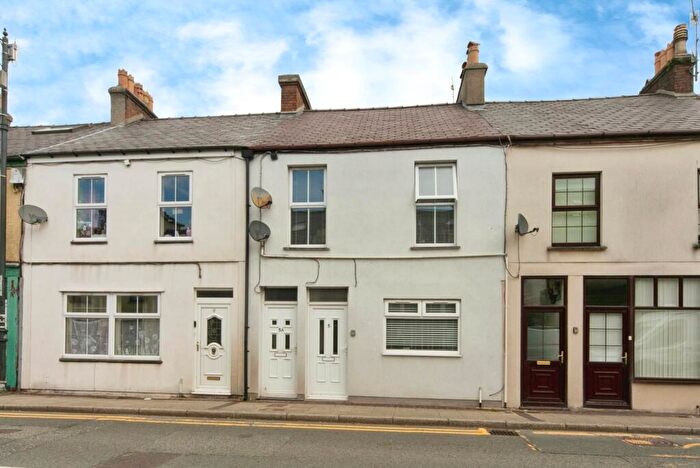 1 Bedroom Flat For Sale In Victoria Place, Bethesda, Bangor, Gwynedd, LL57