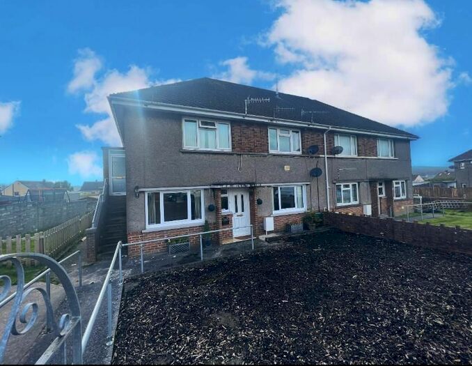 2 Bedroom Property To Rent In Heol Cae Glas, Sarn, Bridgend, CF32