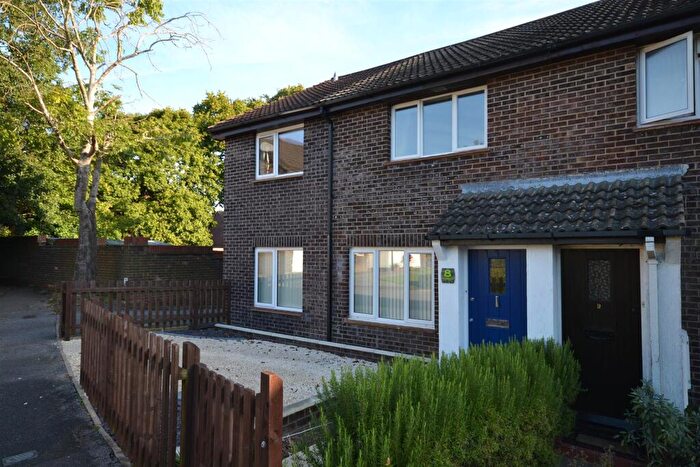 4 Bedroom Detached House To Rent In Ditchbury, Lymington, SO41