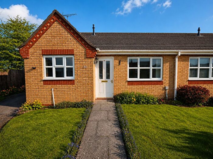 2 Bedroom Bungalow For Sale In Celandine Close, South Killingholme, Immingham, Lincolnshire, DN40