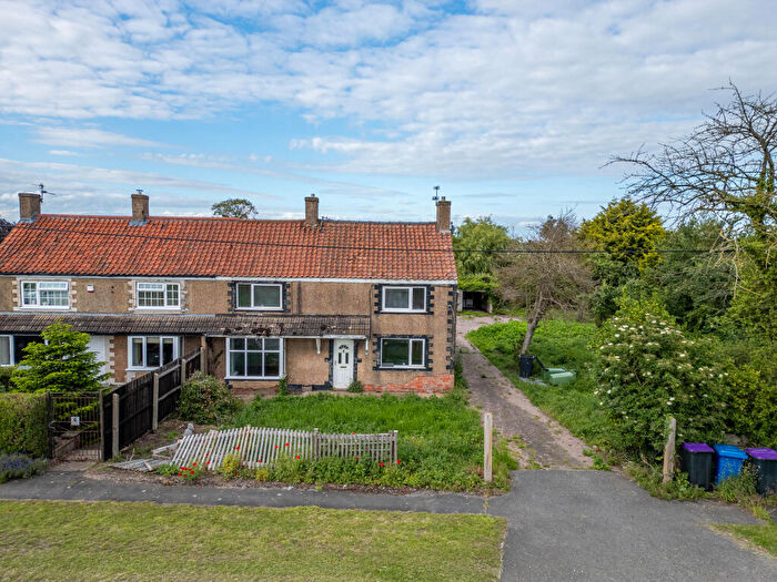 4 Bedroom Semi-Detached House For Sale In Lilac Cottage, Horncastle Road, Bardney, Lincoln, LN3