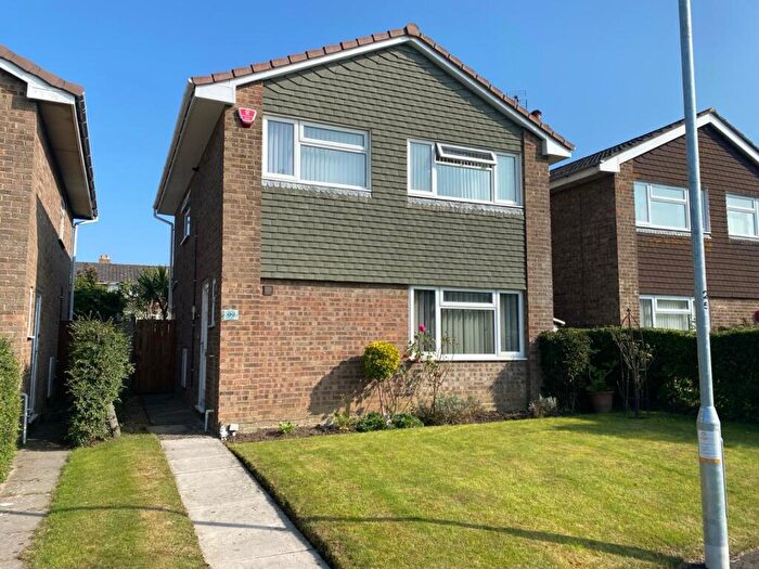 3 Bedroom Detached House For Sale In Nightingale Gardens, Nailsea, North Somerset, BS48