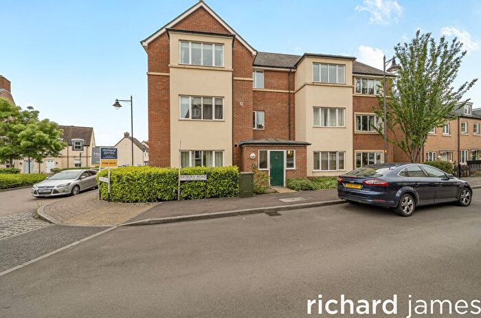 2 Bedroom Flat For Sale In Wyke House, Hayburn Road, Swindon, SN25