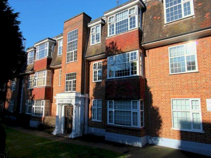 3 Bedroom Flat To Rent In Surrey Road, Westbourne, Bournemouth, BH4