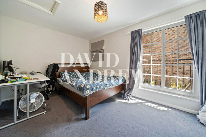 1 Bedroom Semi-Detached House To Rent In Roads Place, N19