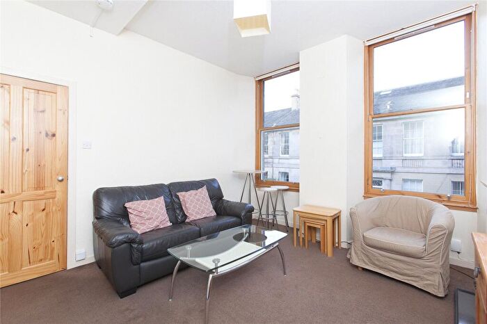 1 Bedroom Flat To Rent In Dean Street, Edinburgh, EH4