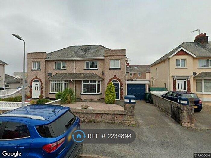 1 Bedroom Flat To Rent In Howard Road, Llandudno, LL30