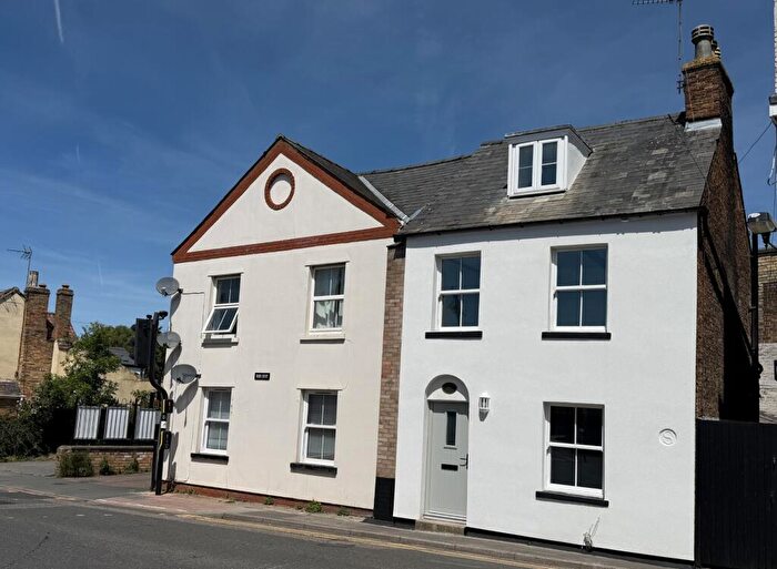 2 Bedroom House For Sale In Newnham Street, Ely, Cambridgeshire, CB7