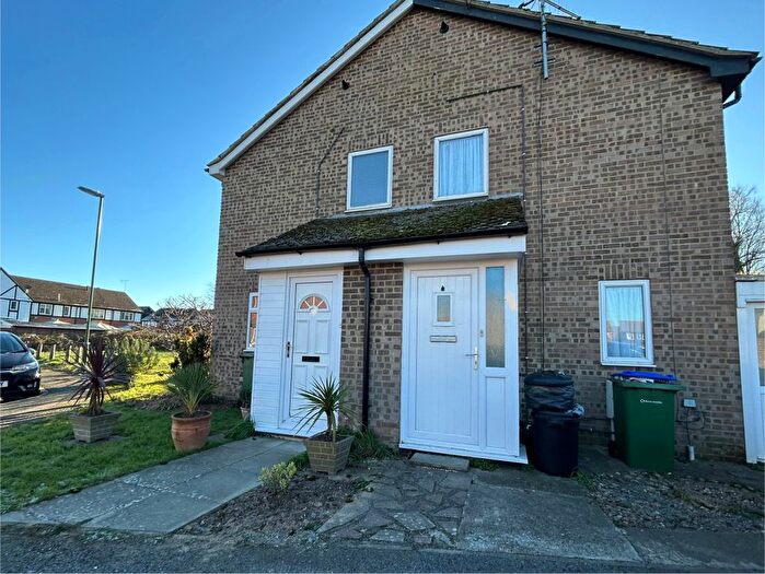 1 Bedroom Property To Rent In Nimbus Close, Littlehampton, BN17