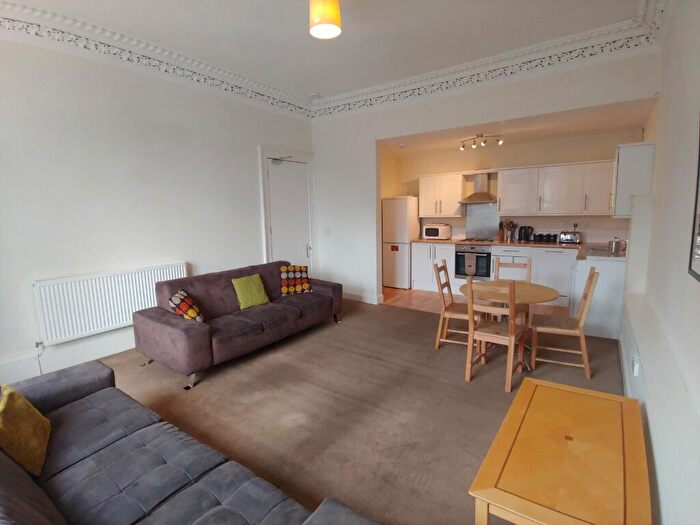4 Bedroom Flat To Rent In Grindlay Street, Edinburgh, EH3