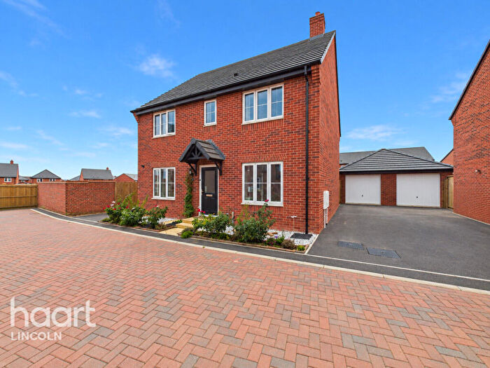 4 Bedroom Detached House For Sale In Thewlis Avenue, Sleaford, NG34