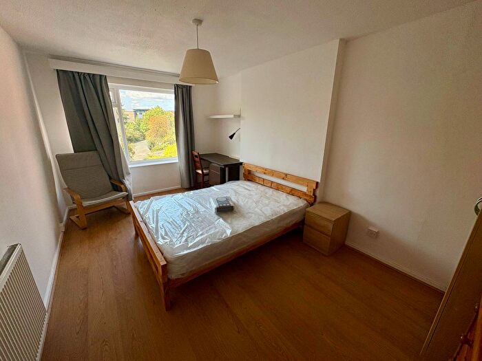 2 Bedroom Property To Rent In Kendal Walk, Leeds, LS3