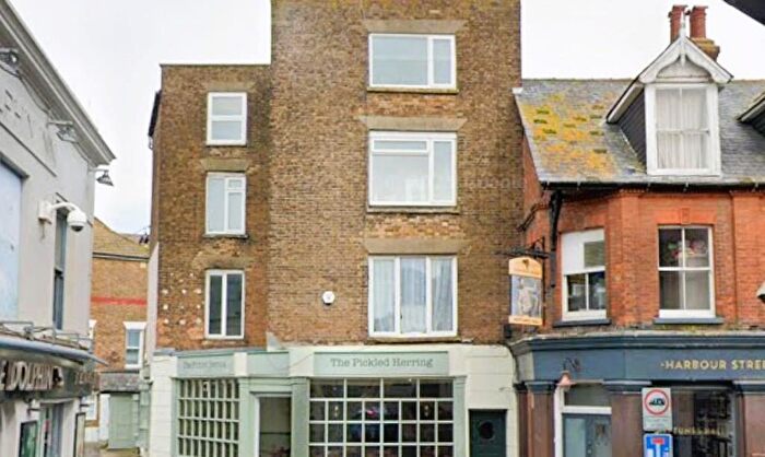 2 Bedroom Flat To Rent In Albion Street, Broadstairs, CT10