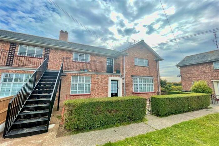 2 Bedroom Flat To Rent In Silver End, Witham, CM8