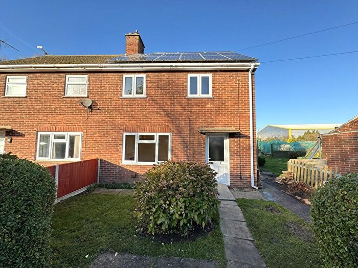 2 Bedroom Semi-Detached House For Sale In King'S Lynn - Bedroom Semi-Detached House, PE30