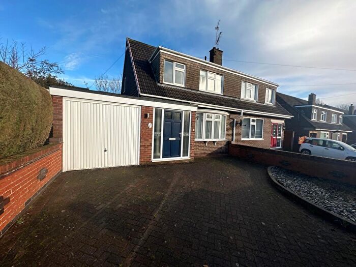 3 Bedroom Detached House For Sale In New Road, Newhall, DE11