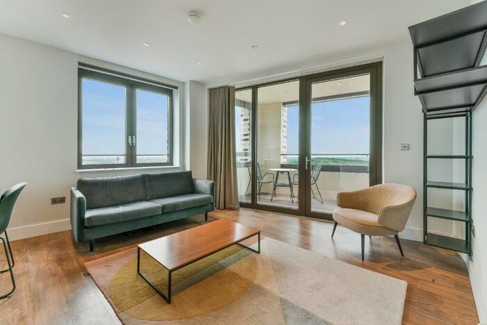 4 Bedroom Apartment To Rent In Liverpool Street, London, EC2M