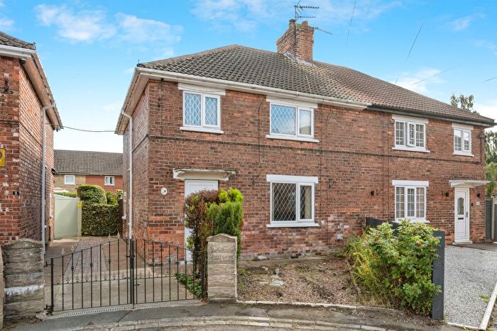 3 Bedroom Semi-Detached House For Sale In Micklethwaite Grove, Moorends, Doncaster, DN8