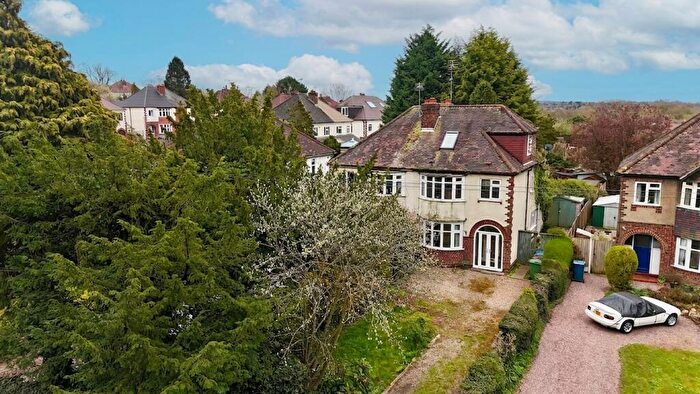 4 Bedroom Semi-Detached House For Sale In Weston Road, Stafford, ST16