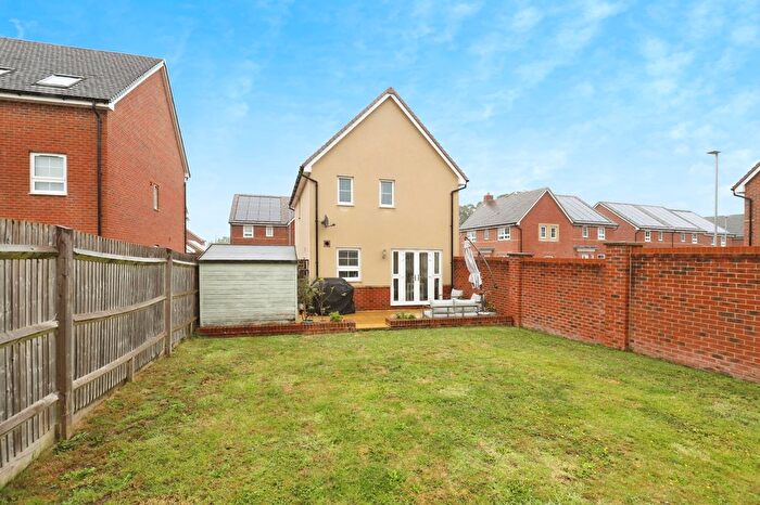 3 Bedroom Detached House For Sale In Becket Crescent, Bournemouth, Dorset, BH11
