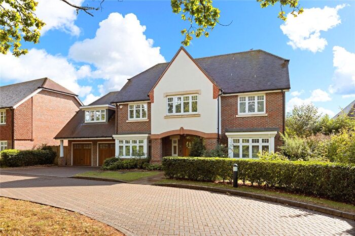 5 Bedroom Detached House For Sale In Leith Way, Cranleigh, Surrey, GU6