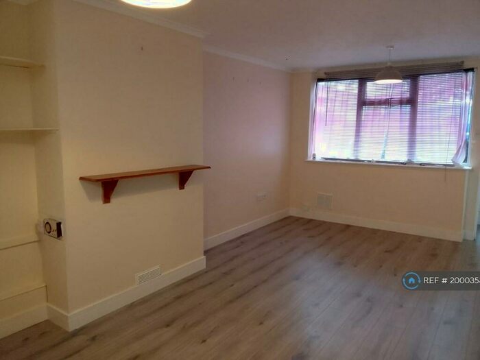 2 Bedroom Terraced House To Rent In Welland Close, Spalding, PE11