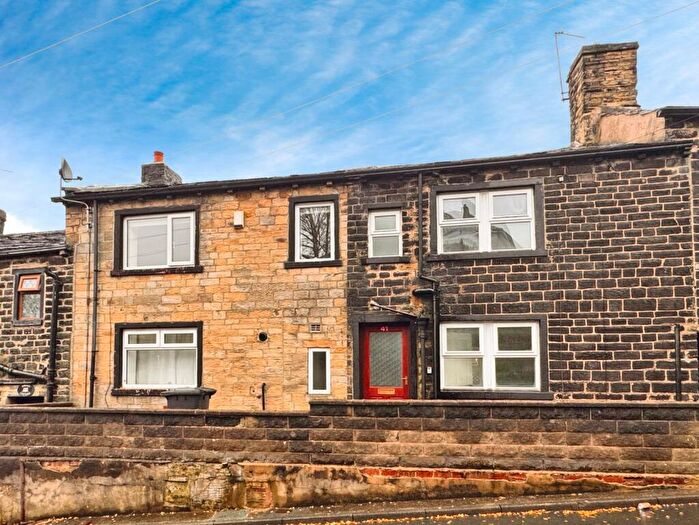 2 Bedroom Terraced House To Rent In White Lane, Bradford, West Yorkshire, BD6