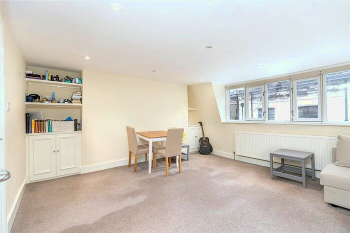 1 Bedroom Flat To Rent In Brewer Street, London, W1F
