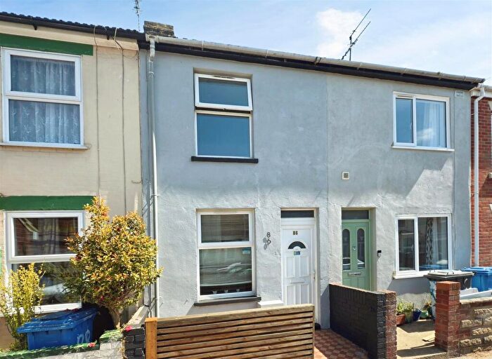 2 Bedroom Terraced House For Sale In Cambridge Road, Lowestoft, Suffolk, NR32