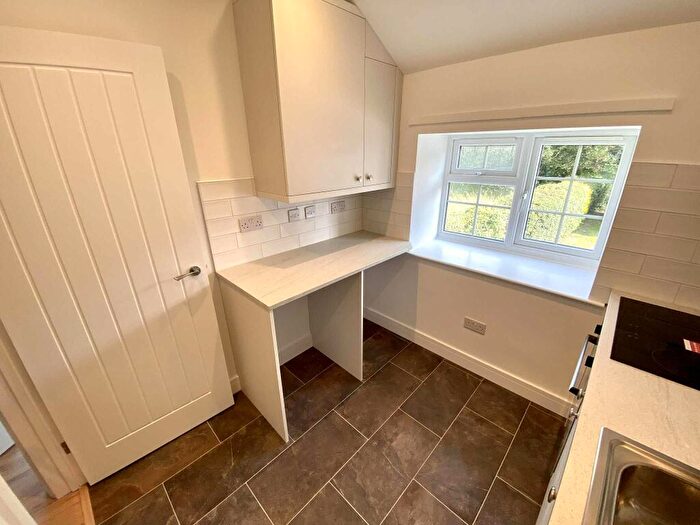 1 Bedroom Flat To Rent In Main Street, Kirklington, NG22