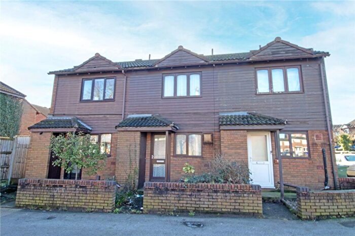 2 Bedroom Terraced House For Sale In Mackender Court, Scunthorpe, DN16