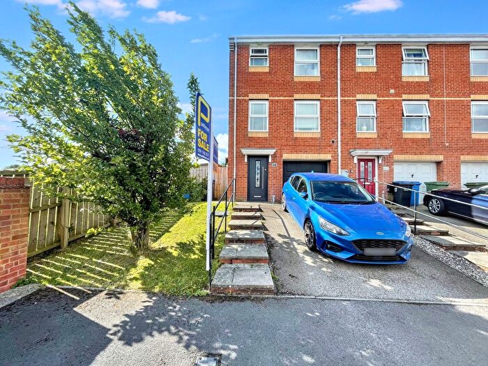 4 Bedroom Town House For Sale In Cinnamon Drive, Trimdon Station, TS29