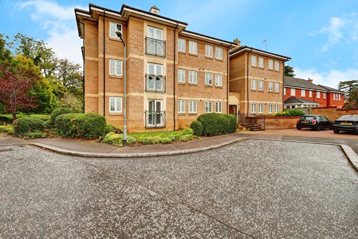 2 Bedroom Flat For Sale In St. Crispin Drive, Northampton, Northamptonshire, NN5