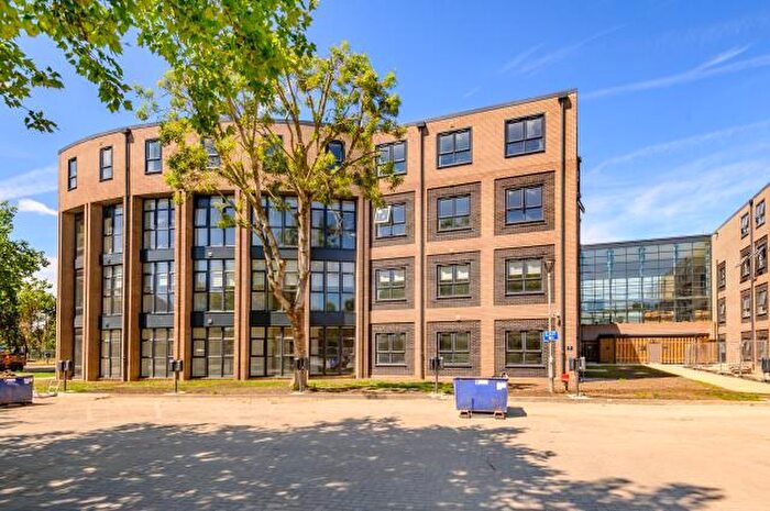 1 Bedroom Flat To Rent In North Star House, North Star Avenue, Swindon, SN2