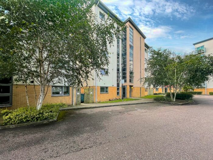 2 Bedroom Flat To Rent In Curness Street, London, Greater London, SE13