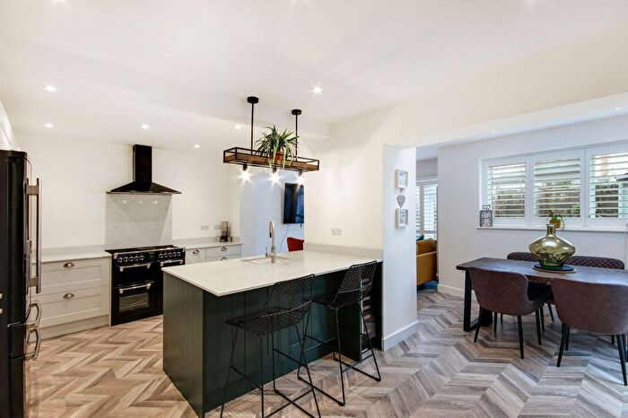 3 Bedroom Semi Detached House For Sale In Harold Road, Dartford, Kent, DA2