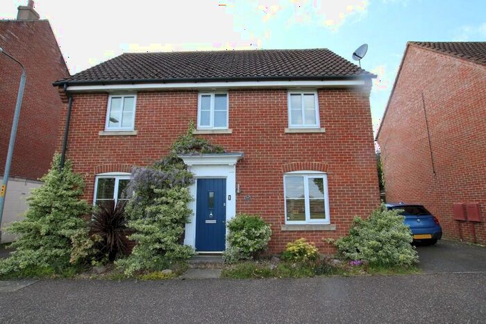 3 Bedroom Detached House To Rent In Lomond Road, Attleborough, Norfolk, NR17