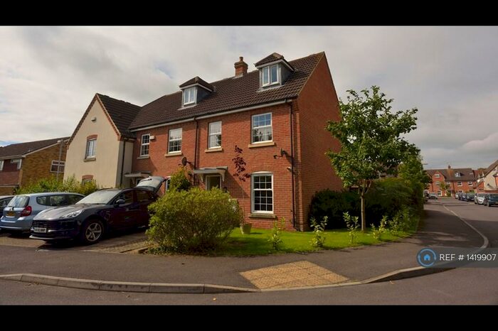 3 Bedroom End Of Terrace House To Rent In Festival Close, Devizes, SN10