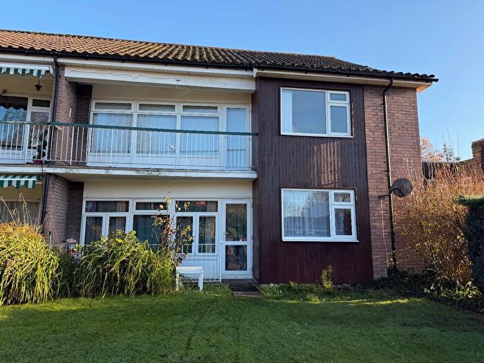 2 Bedroom Maisonette To Rent In Merryfield Gardens, Stanmore, HA7