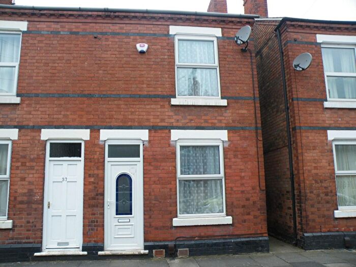 2 Bedroom Terraced House To Rent In Co-Operative Street, Nottingham, NG10