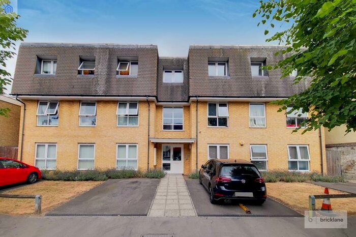 2 Bedroom Apartment To Rent In Grove Road, Thornton Heath, CR7