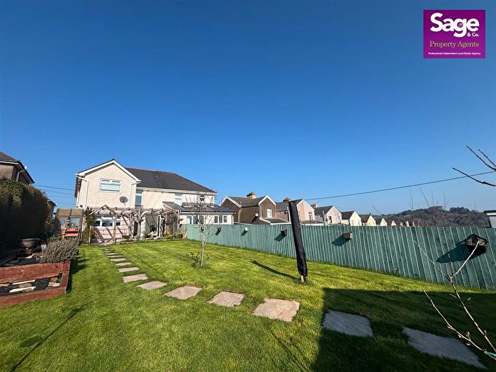 3 Bedroom Semi Detached House For Sale In Blaendare Road, Pontypool, NP4
