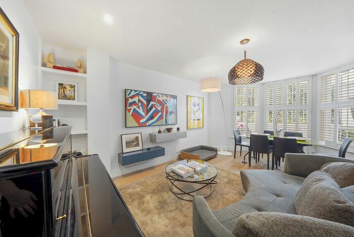 2 Bedroom Flat To Rent In Sinclair Road, London, W14