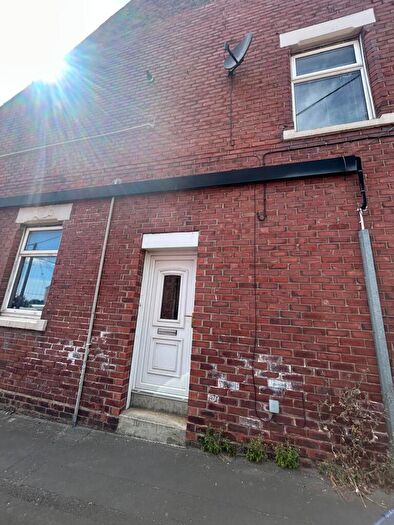 1 Bedroom Flat To Rent In Osmund Terrace, Shiney Row, Houghton-le-spring, Sunderland, DH4