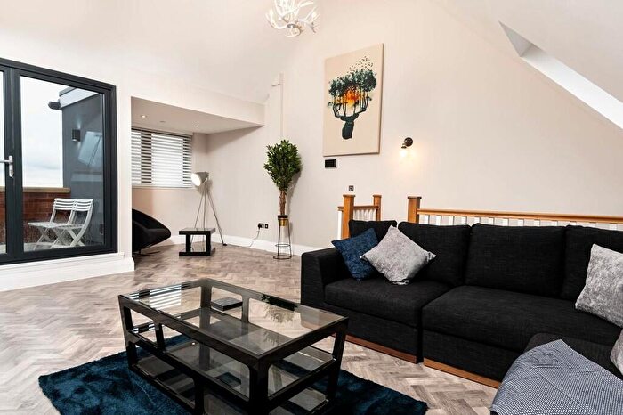 3 Bedroom Town House To Rent In Mary Street, Crown Works, Jewellery Quarter, B3