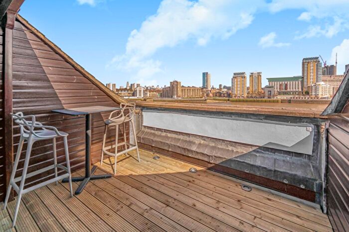 2 Bedroom Flat For Sale In Canada Wharf, Rotherhithe Street, SE16