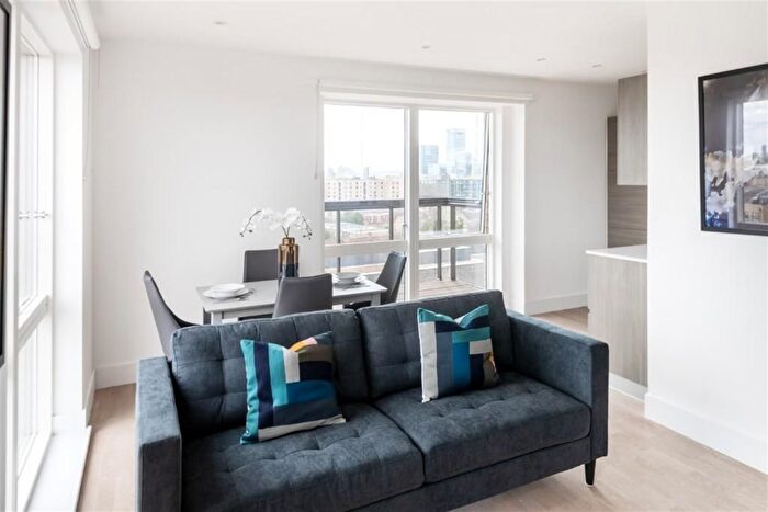 1 Bedroom Flat To Rent In Solomon Way, London, E1