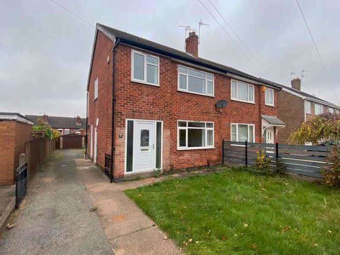 3 Bedroom Semi-Detached House To Rent In Deepdale Avenue, Stapleford. NG9