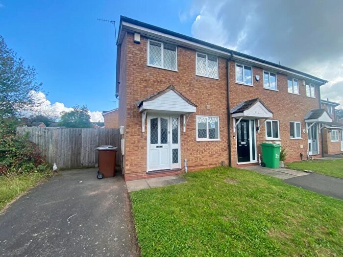 2 Bedroom Semi Detached House To Rent In £ Pppw, Heron Drive, Lenton, NG7
