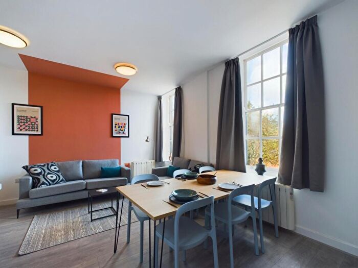 5 Bedroom Flat To Rent In China Street, Lancaster, LA1